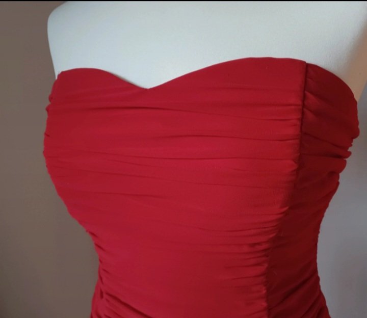 Sexy rotes, schulterfreies Corsagenkleid mit Raffung- Gr. 38