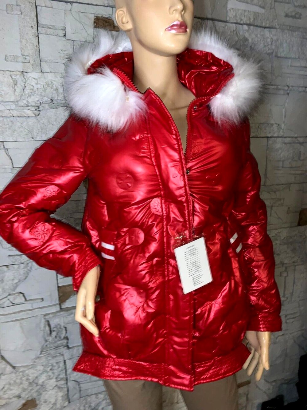 Tolle Winter Herbst Jacke  in gr M  Farbe Burgundrot  Neu mit Etikett Gesteppt