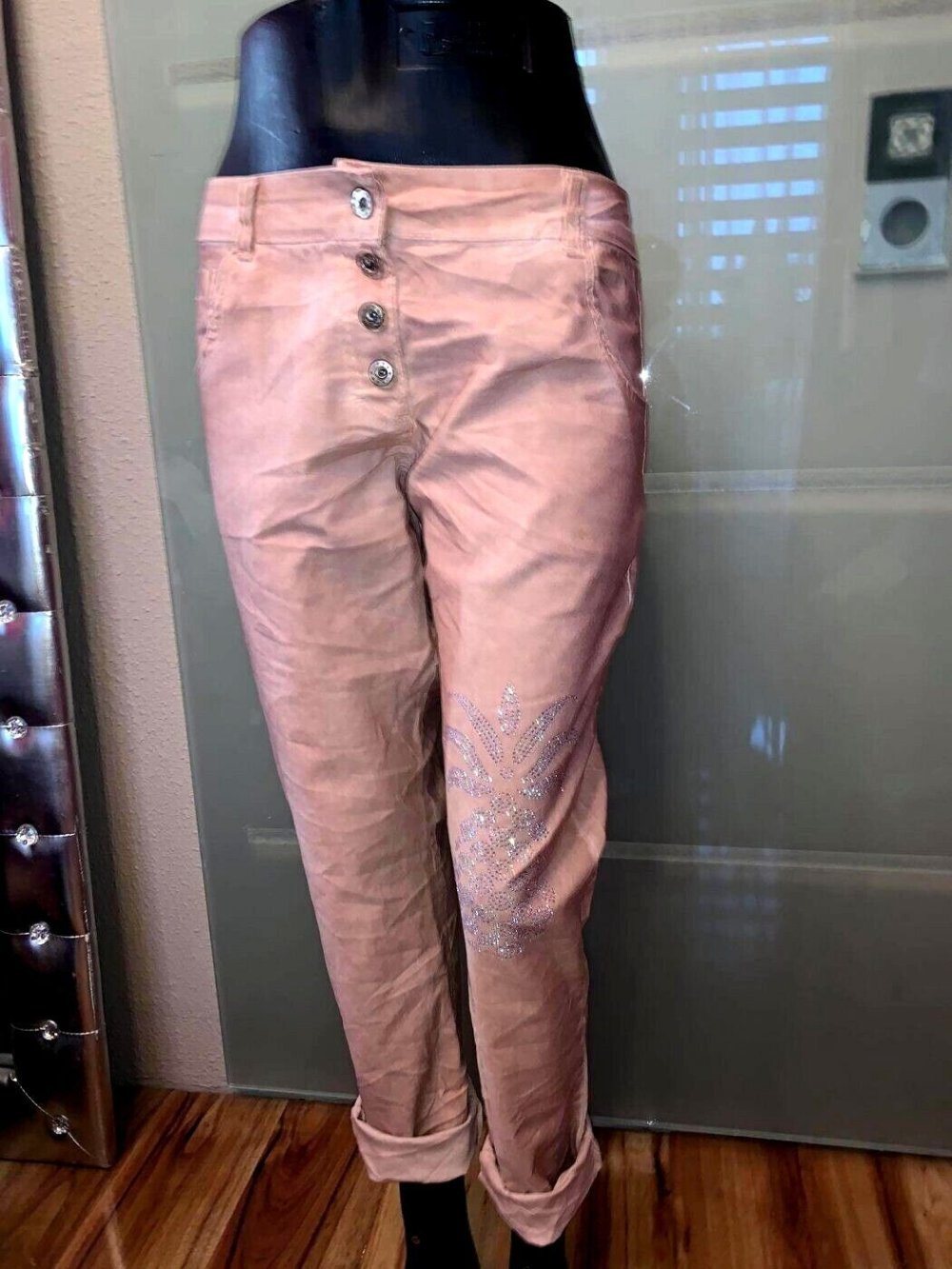 Made in Italy  Boyfriend Hose  in gr L Farbe  Rost  Strass  Motiv Ananas Neu Vintage Look