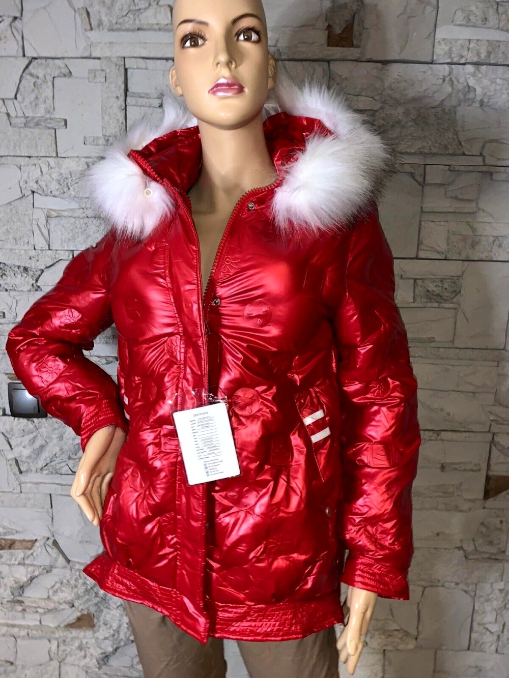 Tolle Winter Herbst Jacke  in gr M  Farbe Burgundrot  Neu mit Etikett Gesteppt