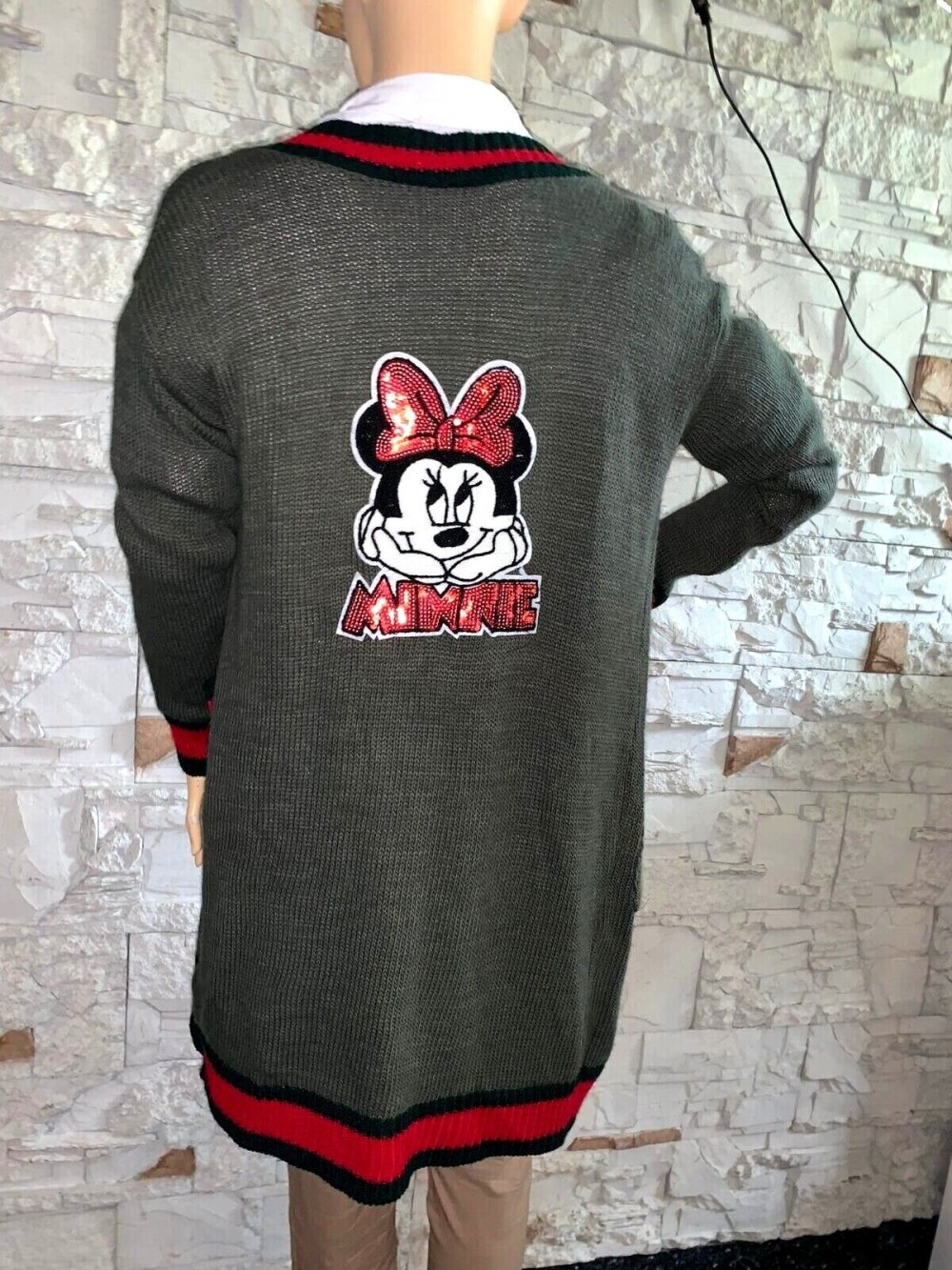 Süsse Cardigan Jacke in gr 38-42 Farbe Khaki Feinstrick AA - 57 cm Länge - 90 cm Neu Material 65% Acrylic 25% Polyester 10% Wolle