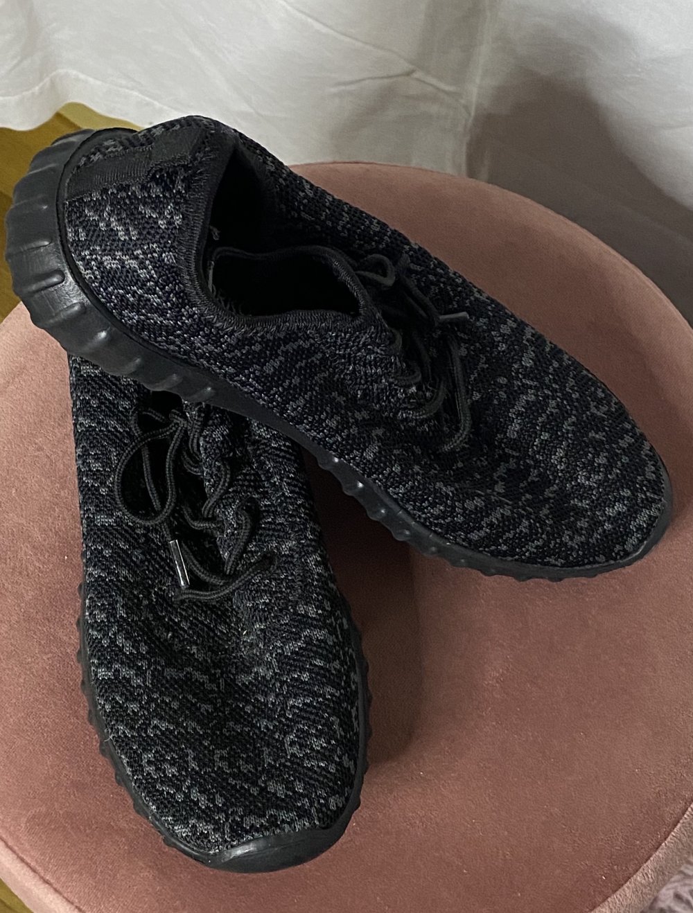 Schwarz Grau Gemusterte Turnschuhe