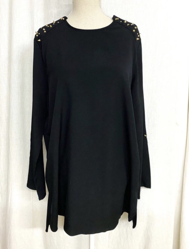 Schwarzes Langarm Tunika Kleid mit Goldenen Nieten