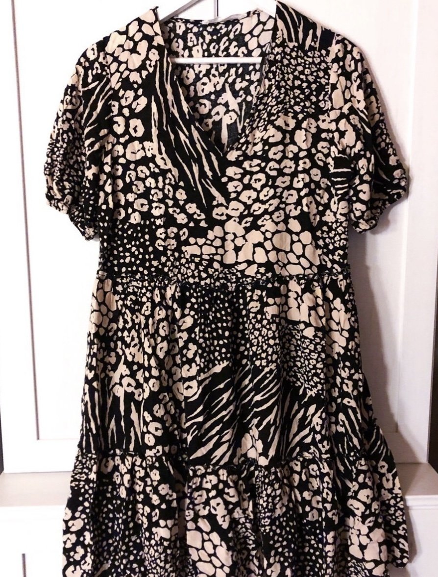 Schwarz beige gemustertes Tunika Kleid