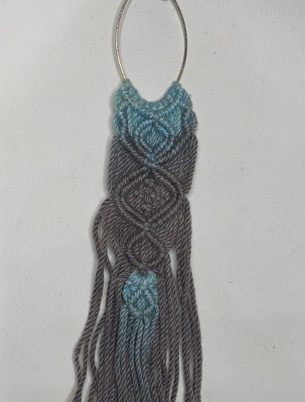 Grau Blau Gemusterte Ombre Makrame Kette