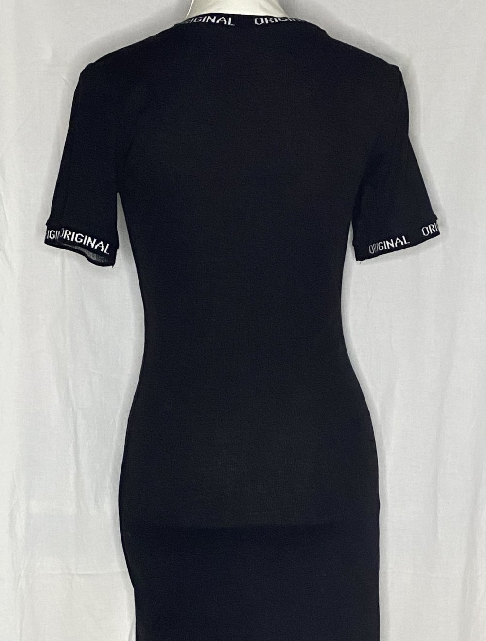 Schwarz Geripptes Etui Strick Kleid mit Bund Details