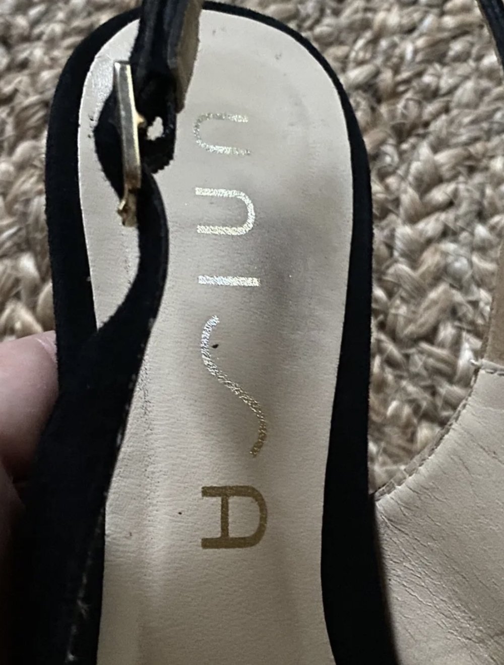 schwarze Wildleder Slingback Peeptoes