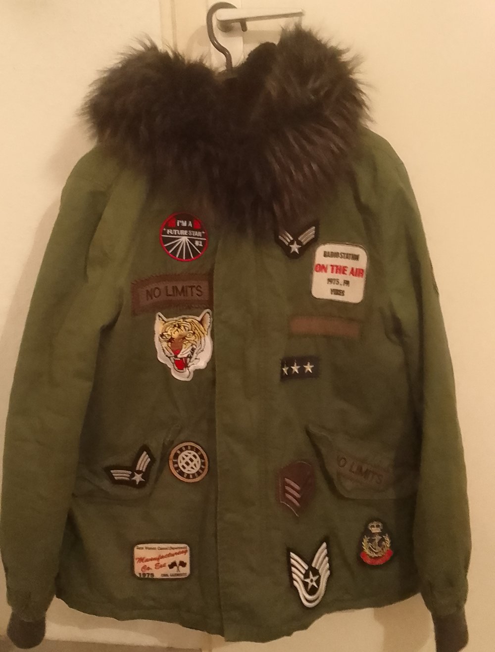 Zara Woman Name   L 30