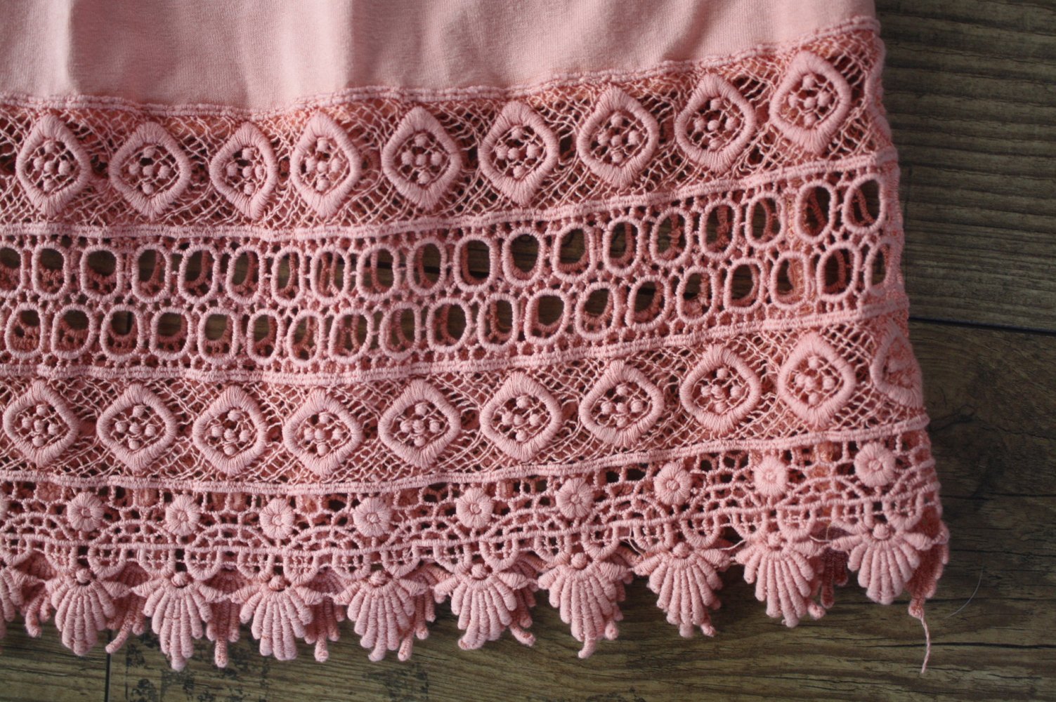 Bodyflirt lachs Kleid Häkel Häkelkleid Knopfleiste Hippie Shabby Style S 36 Neuwertig