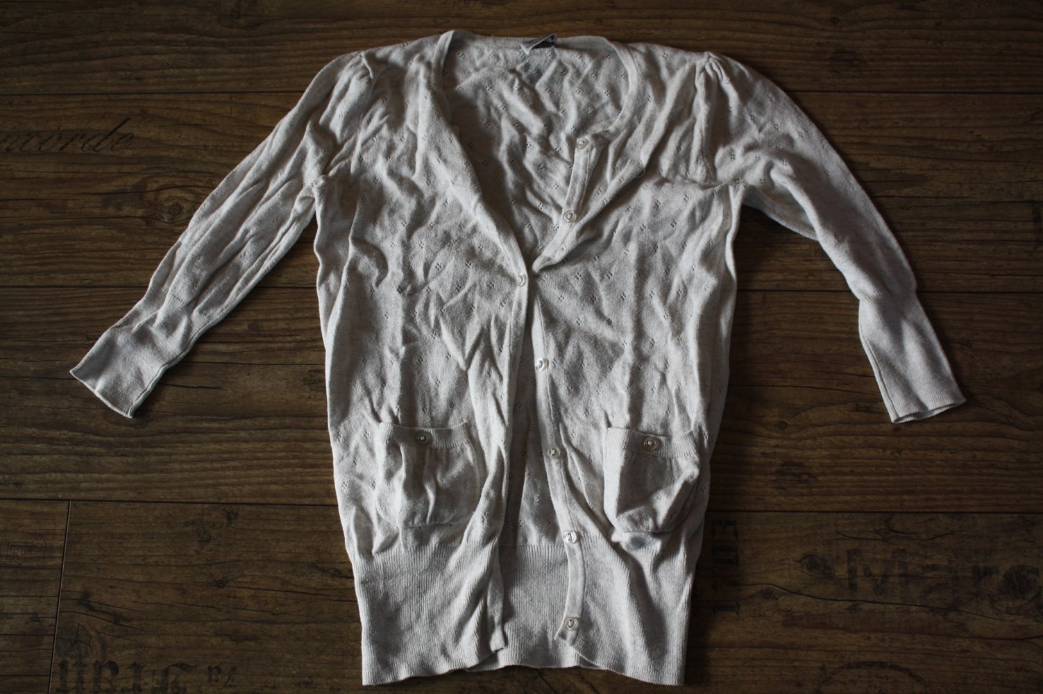 Cremefarbene Strickjacke Cardigan Pull&Bear Xs S 34 36 vorn geknöpft Knopfleiste vorn