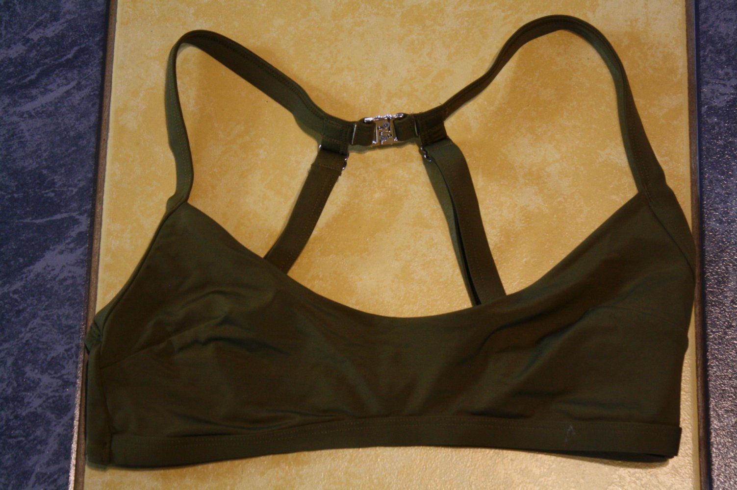 Bikini Oberteil Khaki 40 oder Bustier Bra (entspricht 75 C -80 C oder M /L 40 