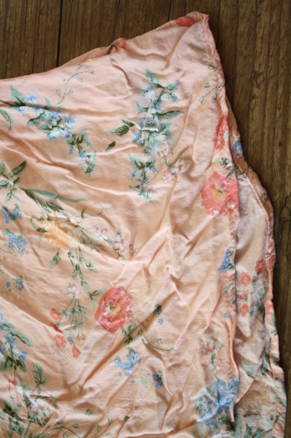 Yessica zarte leichte apricot Blumen geblümt Mille Fleur Blusenshirt 34 36 Coachella Boho Sommer