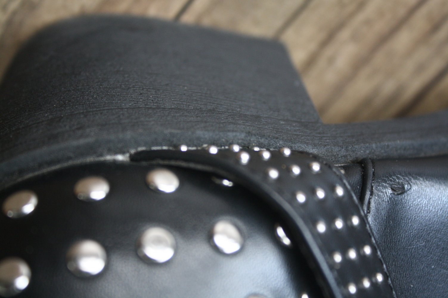 Schwarze Stiefeletten mit Nieten Boots mit Schnallen 37 Topzustand 