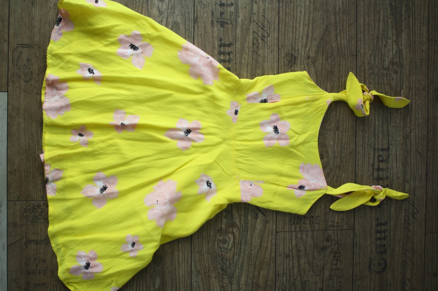 Zara Blumenkleid Trägerkleid gelb geblümt Blumen Sommerkleid 34 gesmokt Mille Fleur