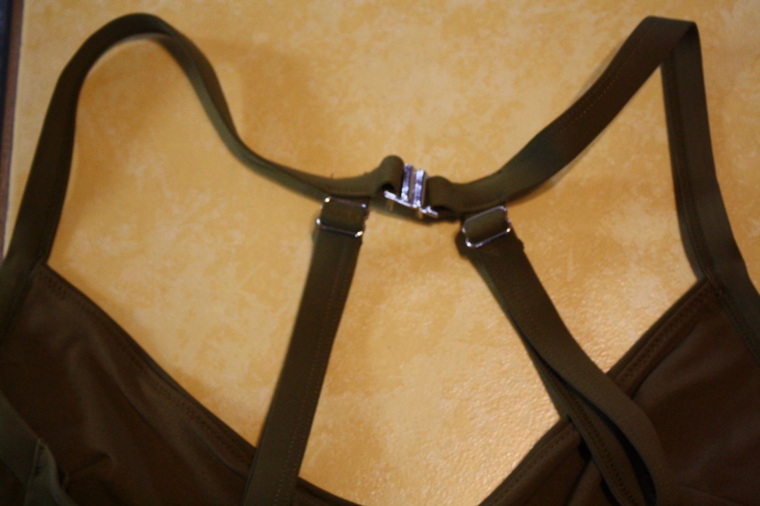 Bikini Oberteil Khaki 40 oder Bustier Bra (entspricht 75 C -80 C oder M /L 40 