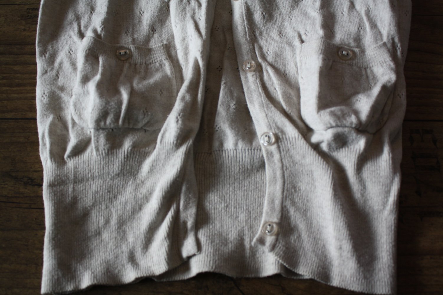 Cremefarbene Strickjacke Cardigan Pull&Bear Xs S 34 36 vorn geknöpft Knopfleiste vorn