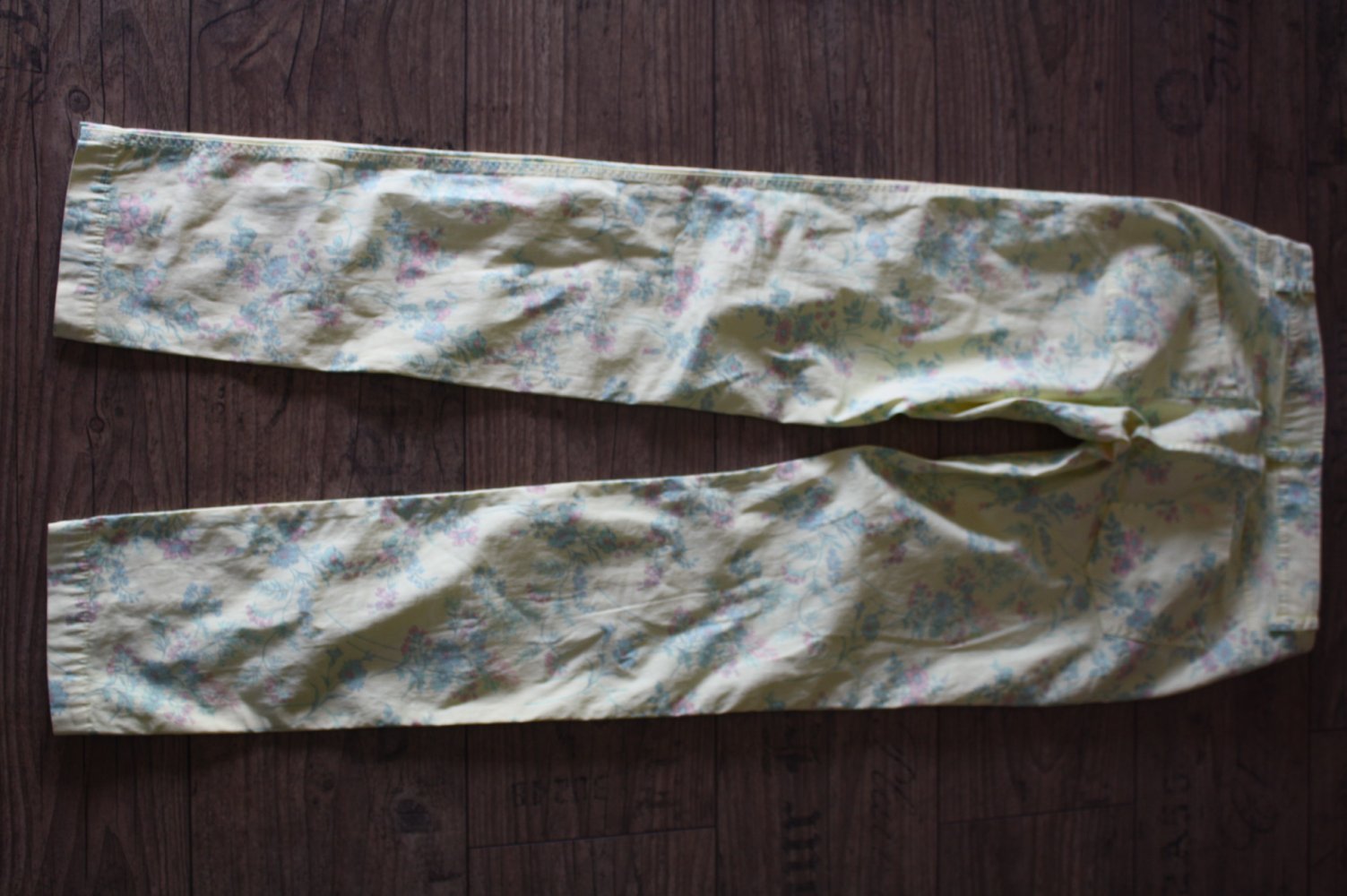 Prive made in Italy Sommerhose Blumenhose geblümte Hose Bunte Hose Jeanshose mit Blumen geblümte Jeanshose 38-40