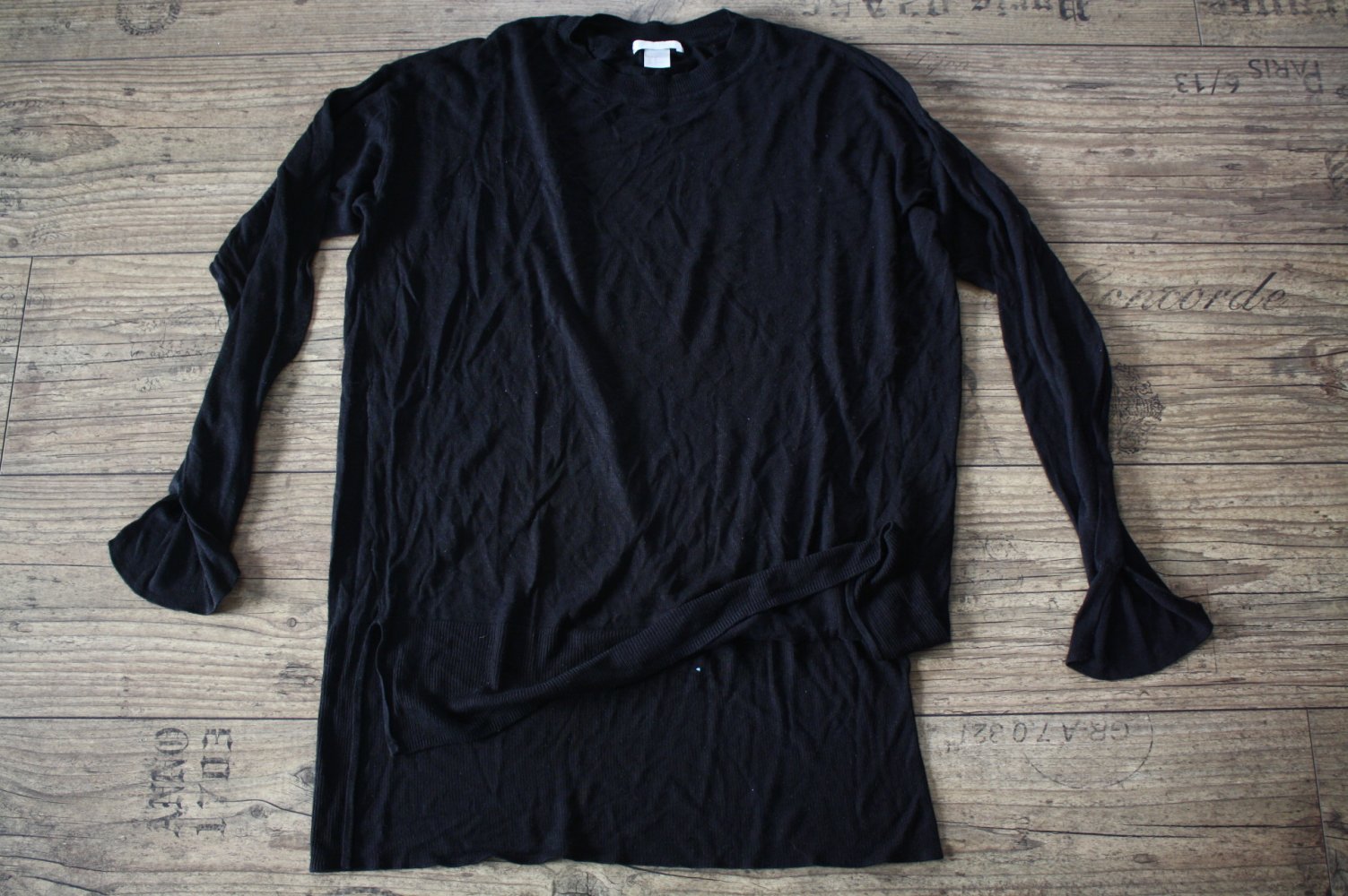Schwarzer leichter Langarmpulli Feinstrick 40-42 wie neu Seitlich geschlitzt Ärmel geschlitzt TIEFSCHWARZ Bild 1