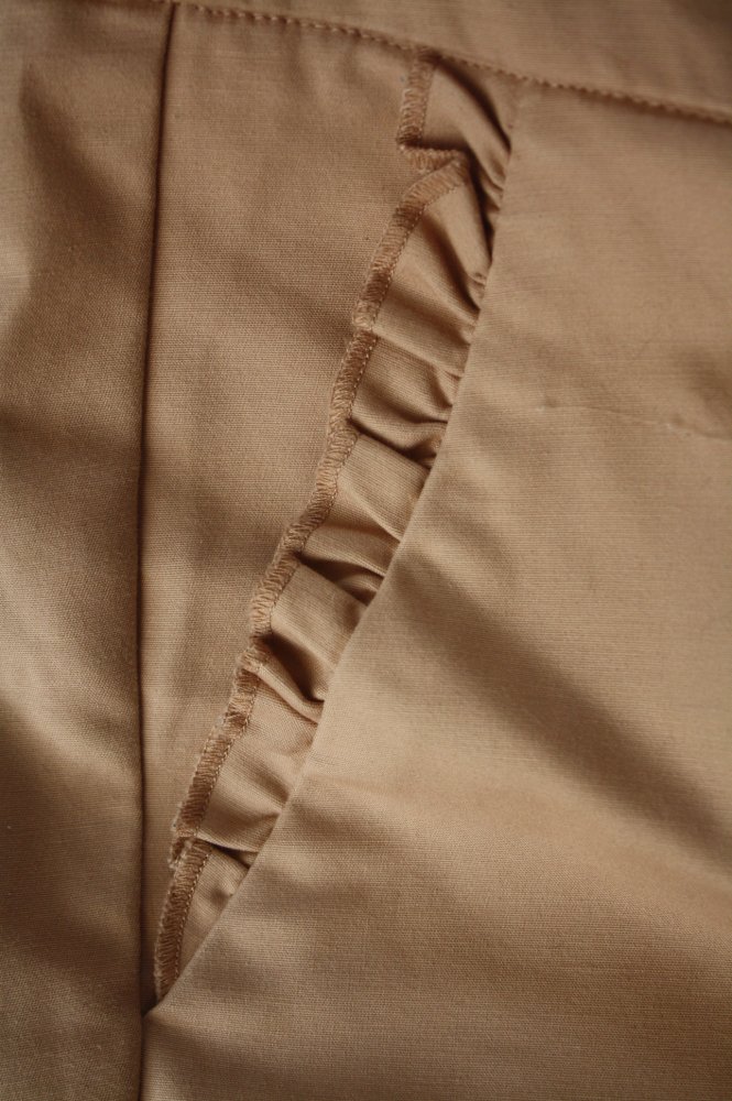 Zara Zara apricot-rose Sommerhose Sommerhose Hose Stoffhose Midwaist Rüschen 40