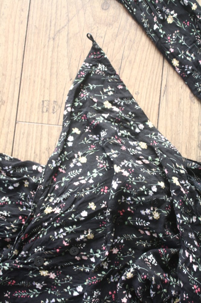 Edited Midi Maxikleid Cut Outs Wickelkleid geknöpft Mille Fleur 34 36 Blumenkleid gesmokte Ärmel