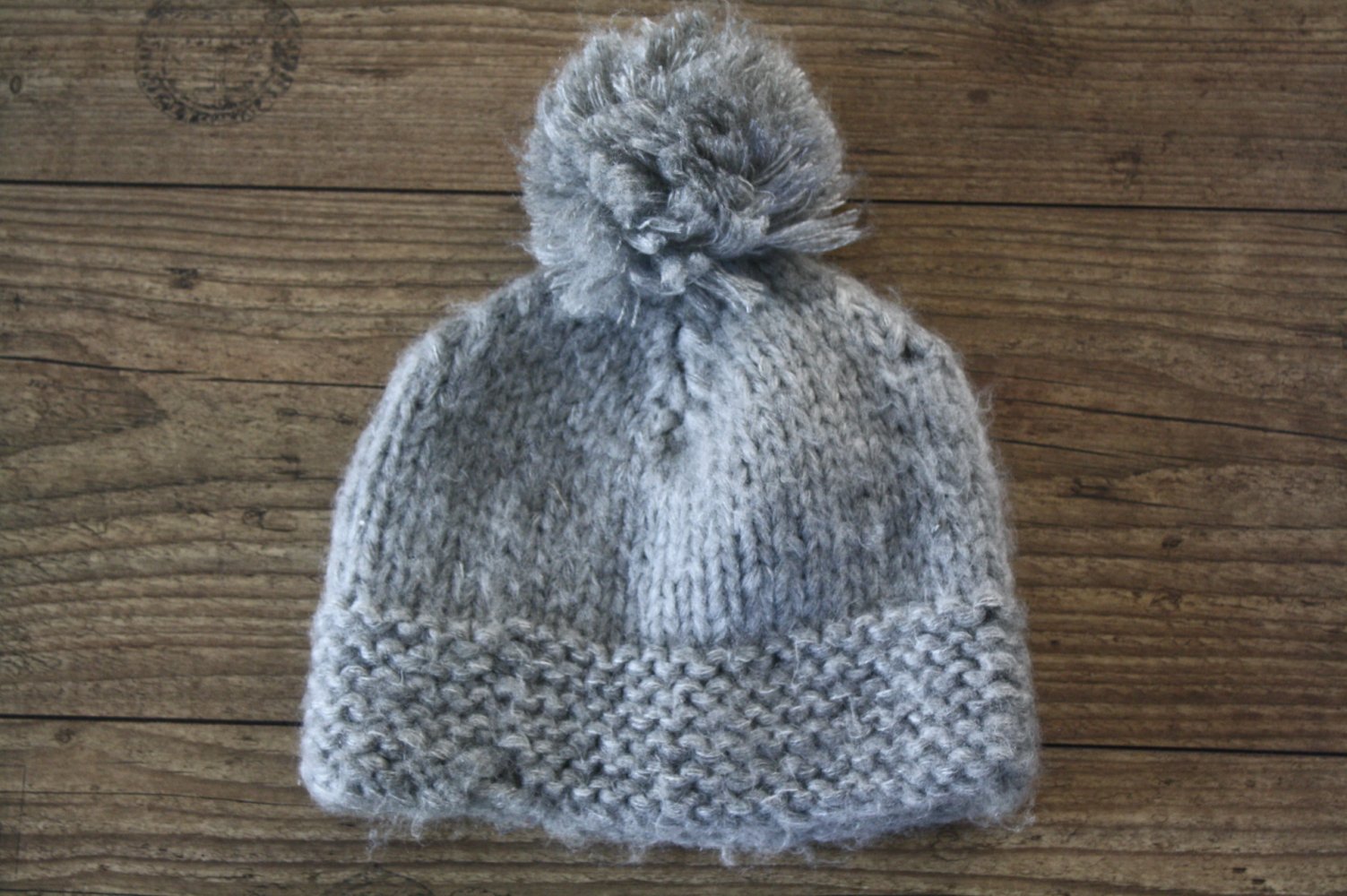 Damen Strickmütze Bommelmütze Grobstrickmütze superweich Flausch neuwertig grau Wintermütze 