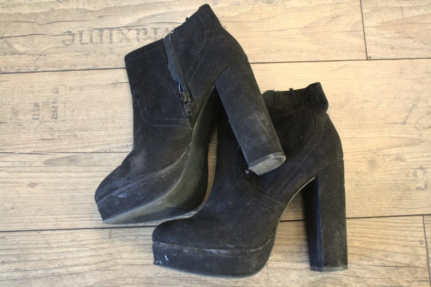 High Heel Stiefeletten schwarz Plateau Stiefel plateauheels schwarz Wildleder Optik 37