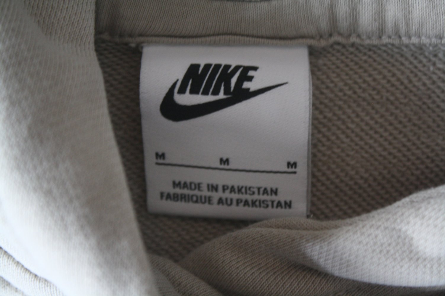 Nike Jogger Jogginganzug Sweatpant UNISEX Freizeithose Hoody bei Herren S_M / bei Frauen ist es M_XL