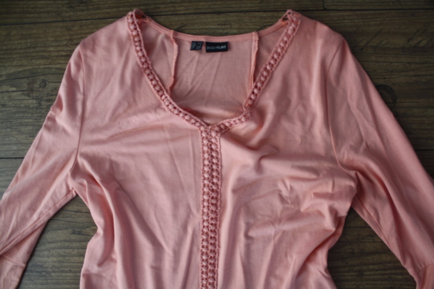 Bodyflirt lachs Kleid Häkel Häkelkleid Knopfleiste Hippie Shabby Style S 36 Neuwertig