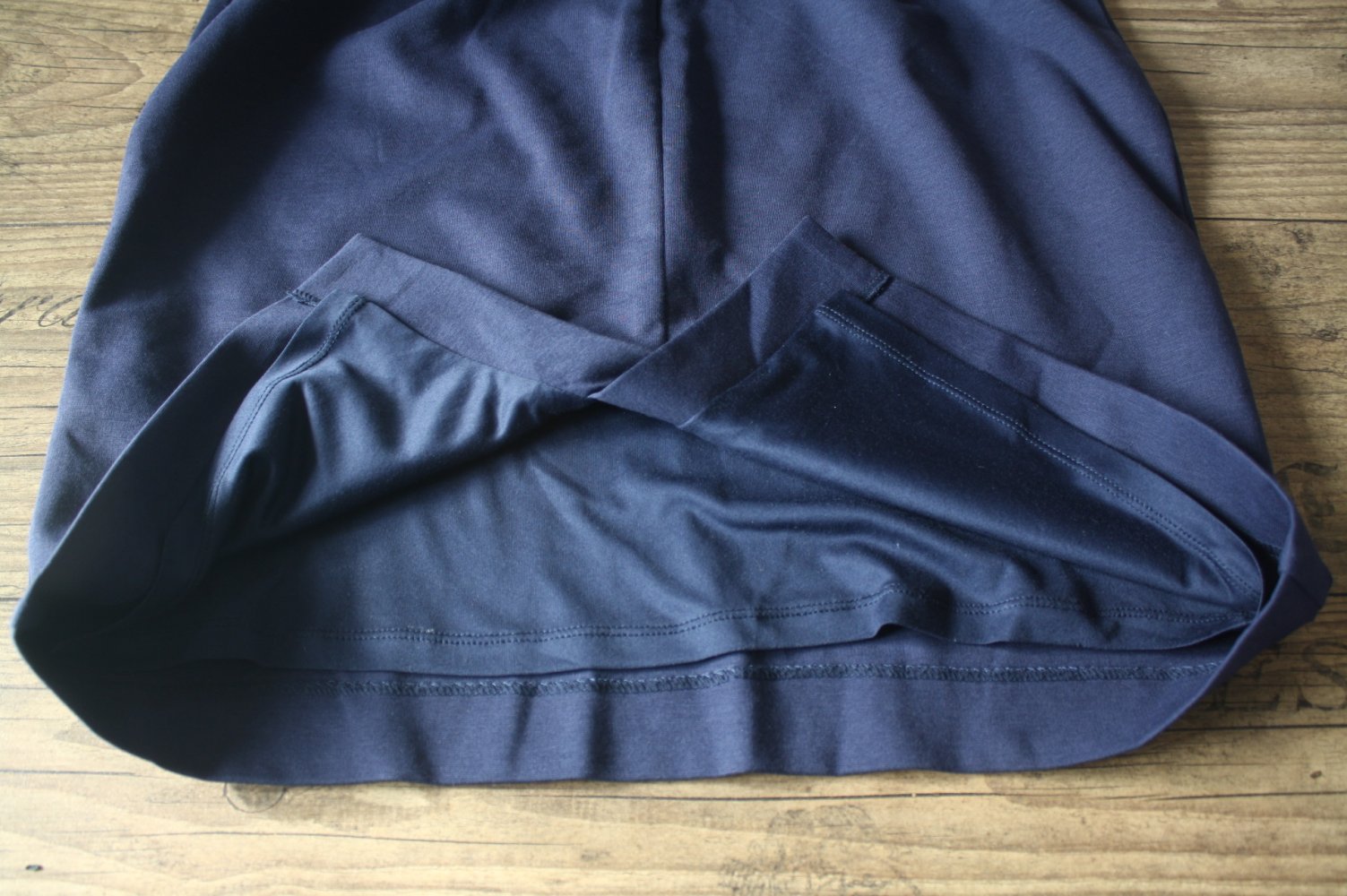 Rock von Boden knielang Jerseyrock klassischer Rock dunkelblau 42-44 mattblau