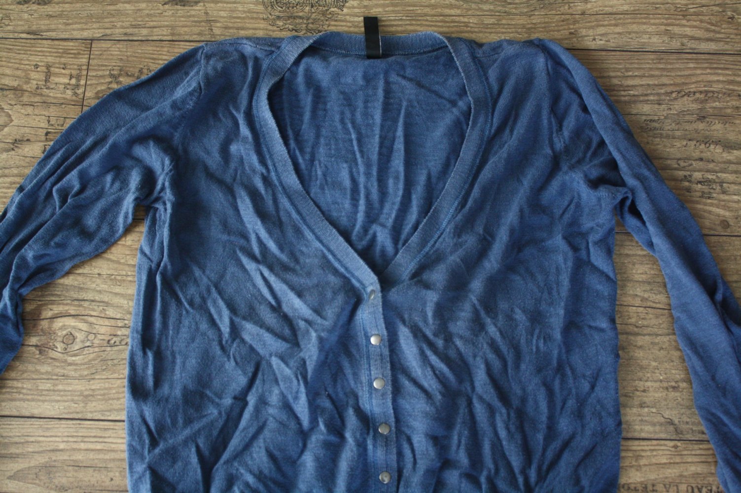 Cardigan Used blau lässige Strickjacke Feinstrick Knopfleiste  vorn geknöpft L 40 steht drin bitte Maße beachten