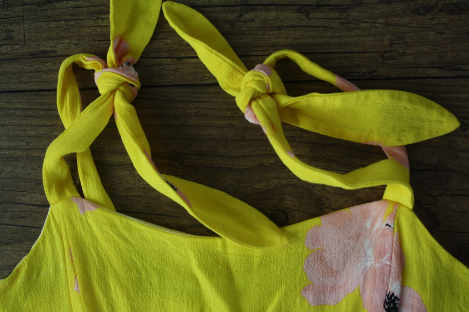 Zara Blumenkleid Trägerkleid gelb geblümt Blumen Sommerkleid 34 gesmokt Mille Fleur