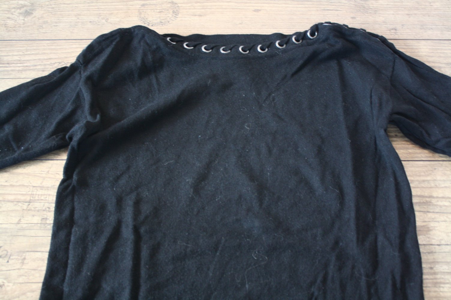 Jean Pascale Feinstrick Shirt tiefschwarz Pulli Pullovershirt mit Schnürung Xs 34