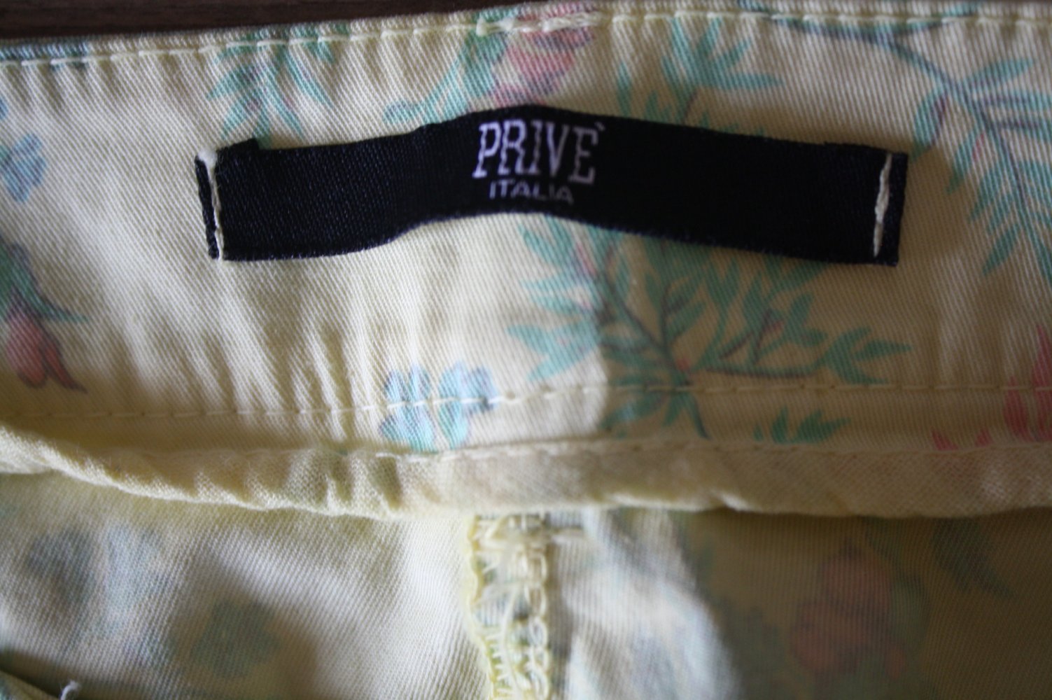 Prive made in Italy Sommerhose Blumenhose geblümte Hose Bunte Hose Jeanshose mit Blumen geblümte Jeanshose 38-40