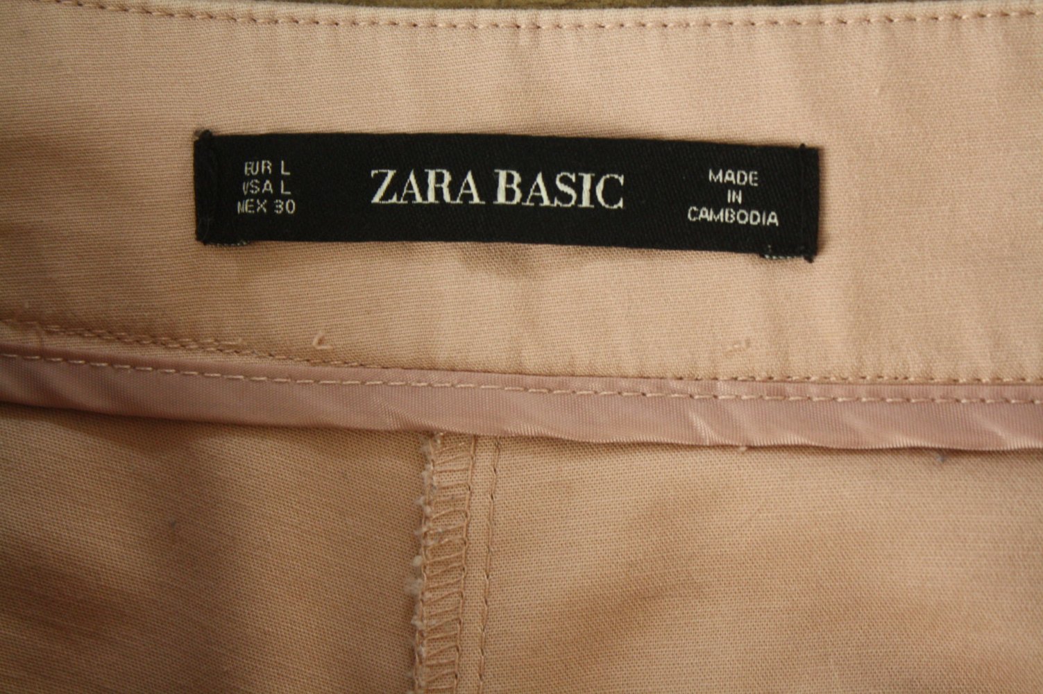 Zara Zara apricot-rose Sommerhose Sommerhose Hose Stoffhose Midwaist Rüschen 40