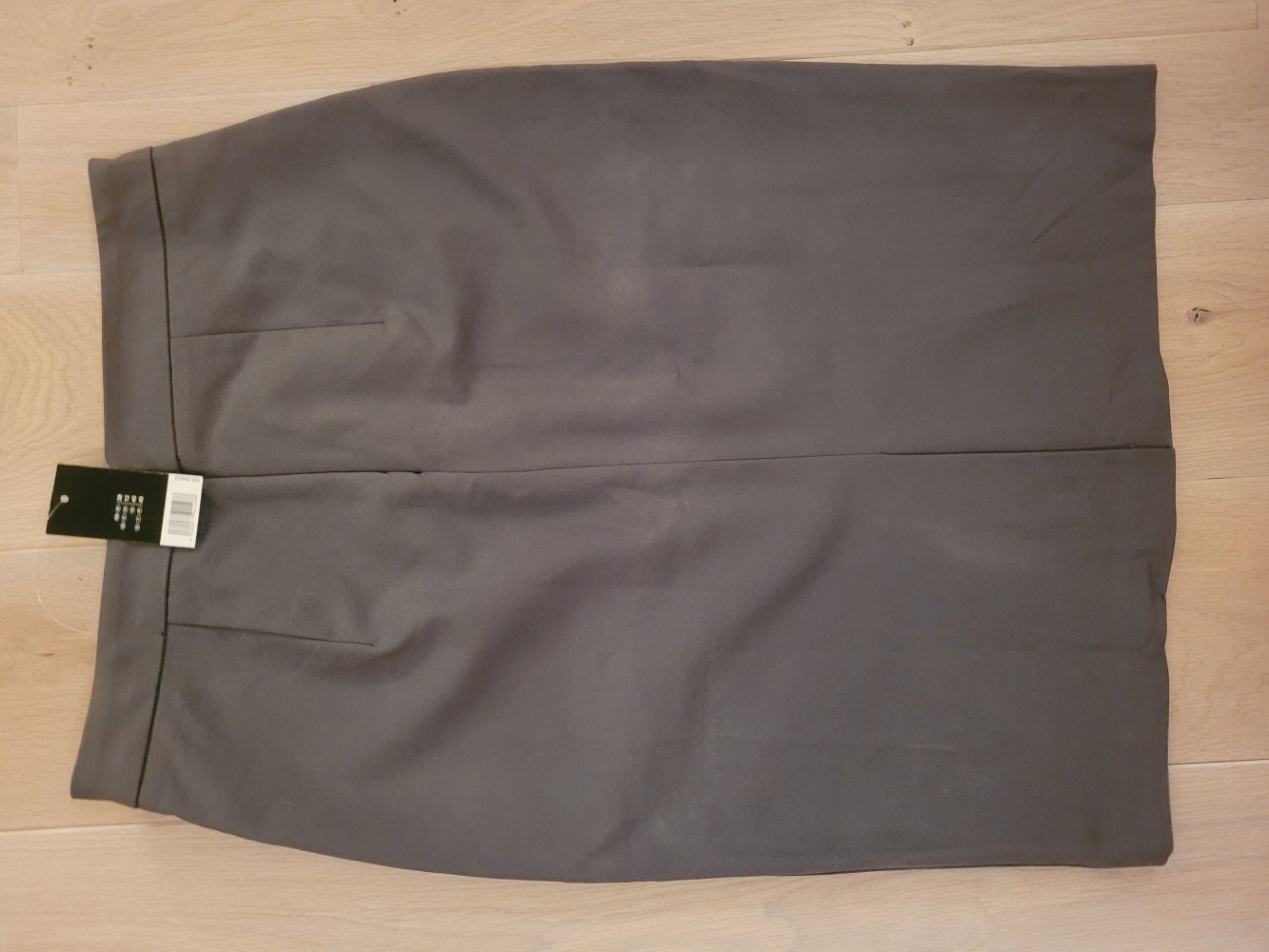 Bleistiftrock mit Gehschlitz der Firma Esmara