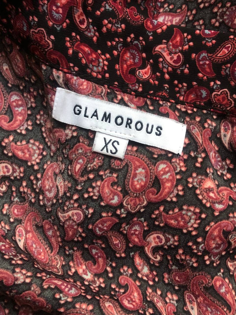 burgunderrotes Kleid mit Print