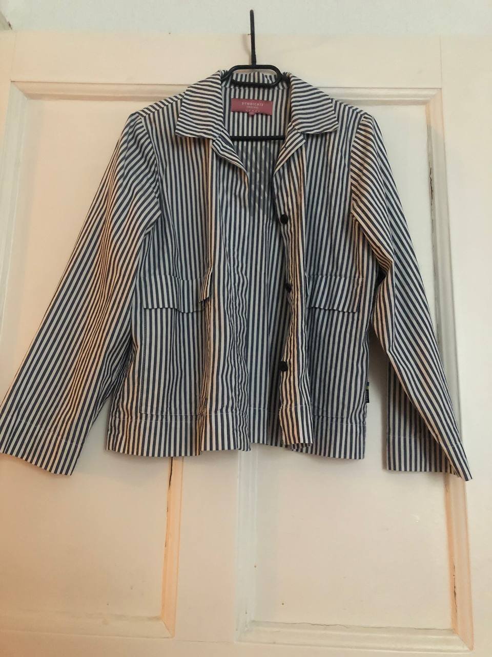 Gestreiftes Hemd mit Taschen