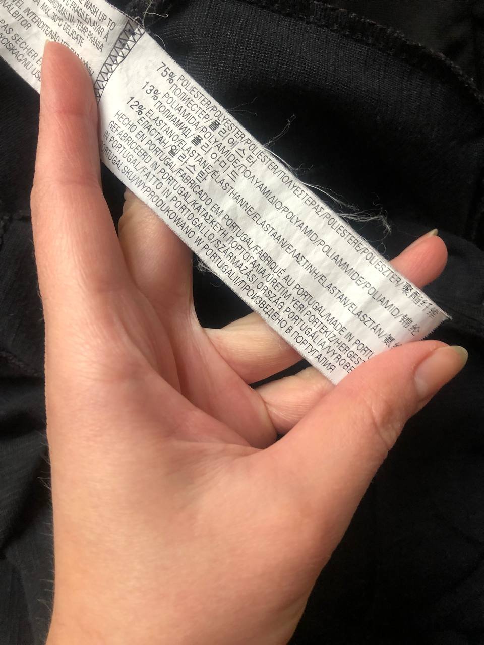 Schwarzes Mini-Kleid