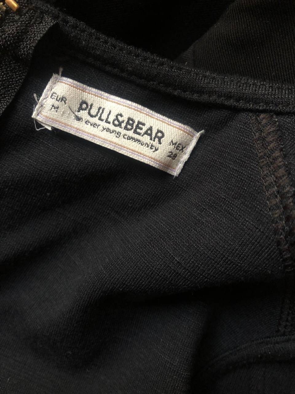 Schwarzes Mini-Kleid