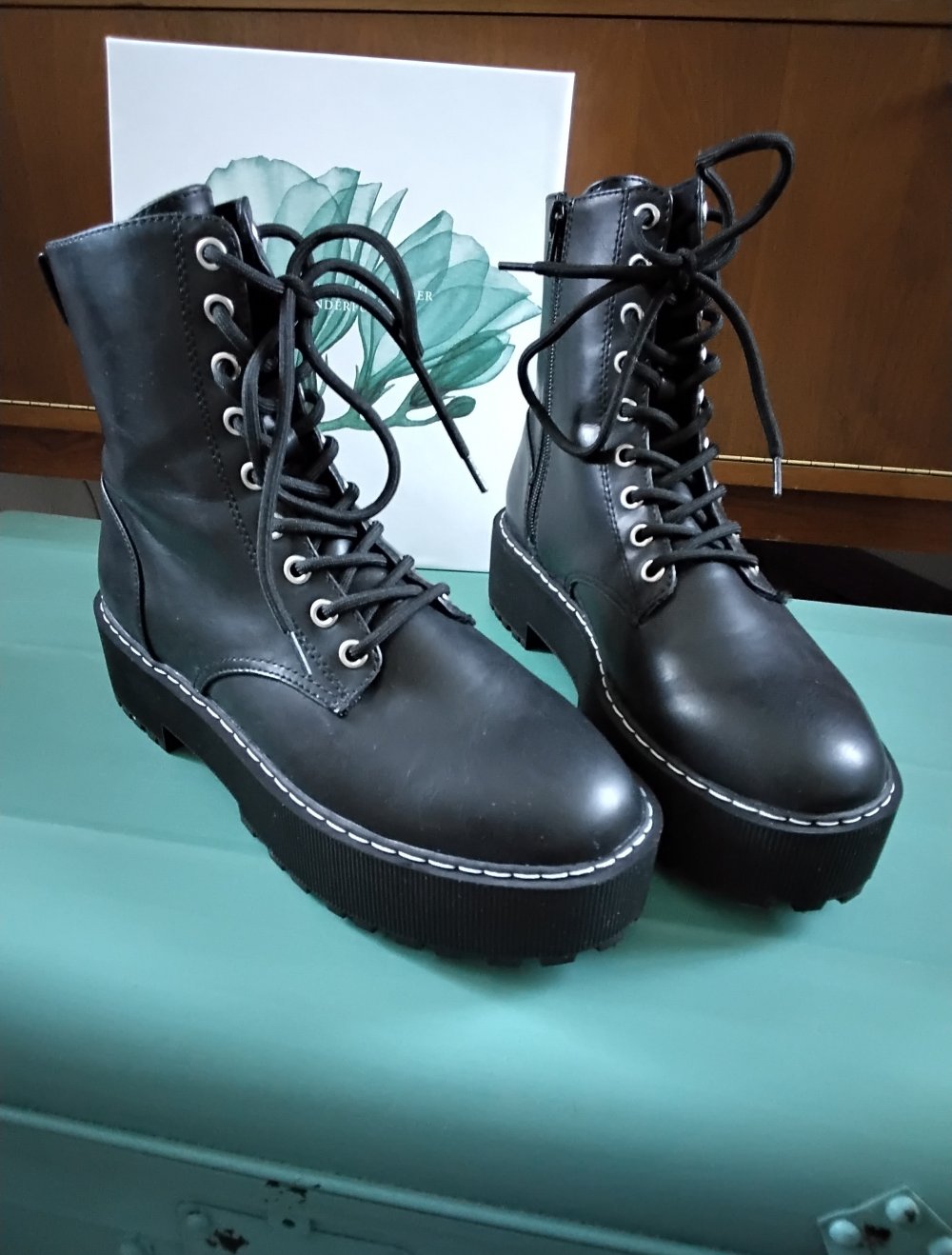 Boots von H&M Neu
