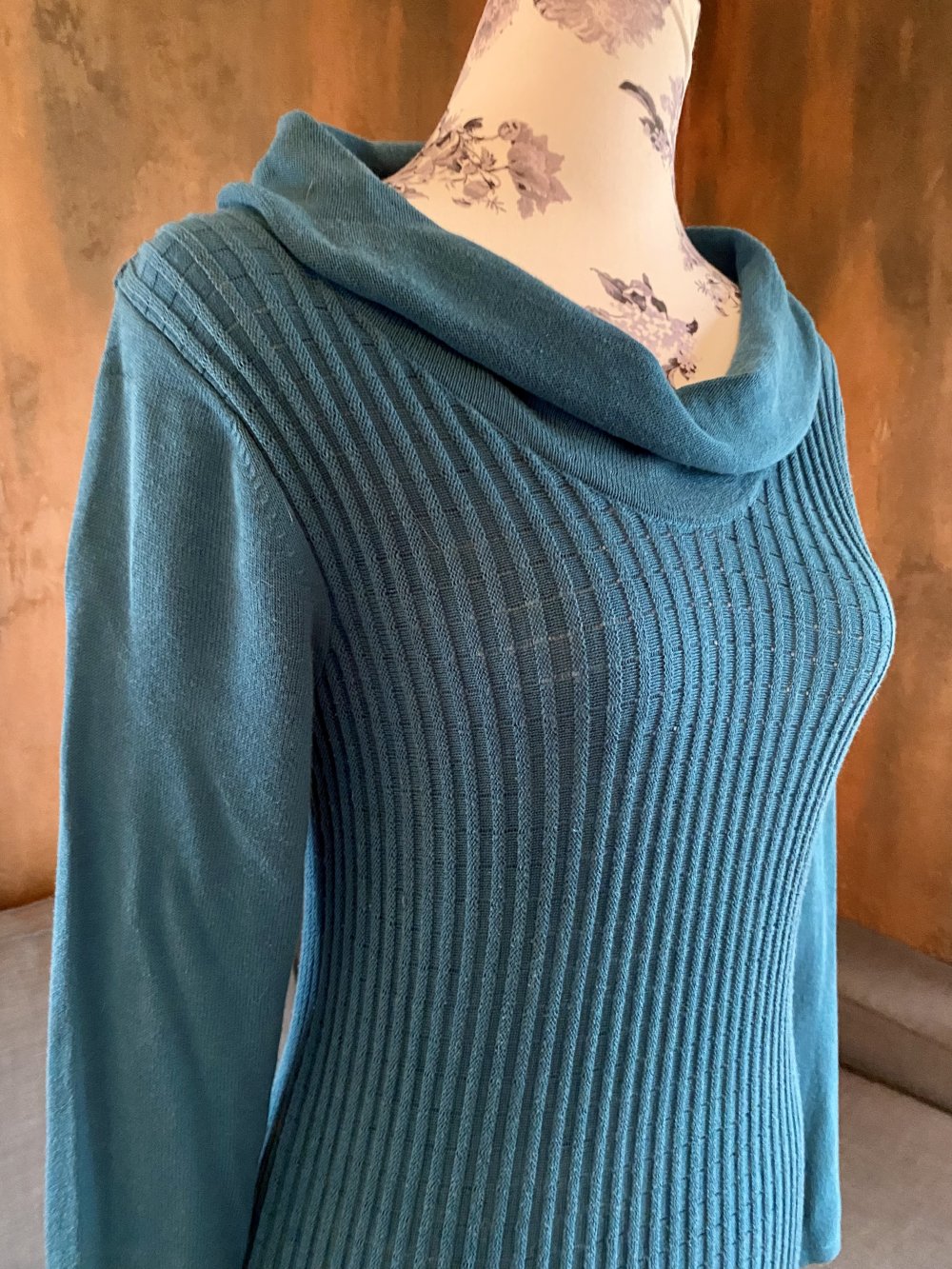 Petrolfarbenes Strickkleid Qiero Größe M 