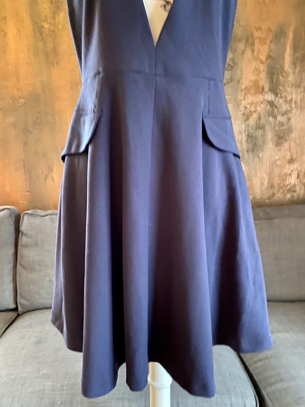 Zara Kleid mit tiefem Ausschnitt 