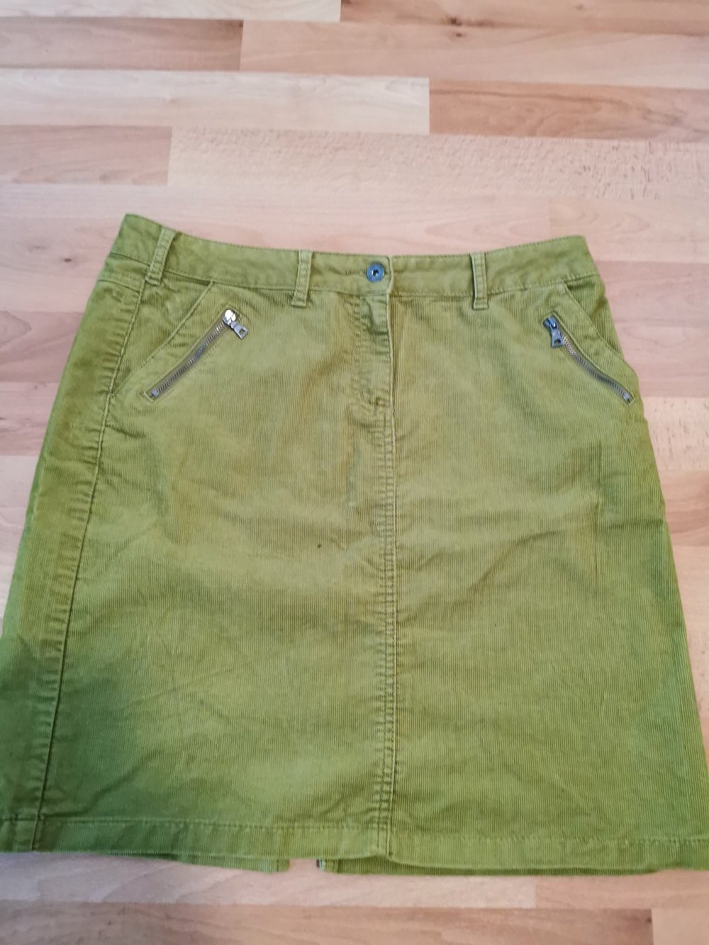 maigrüner  Damen- Cord- Rock, GR. 40
