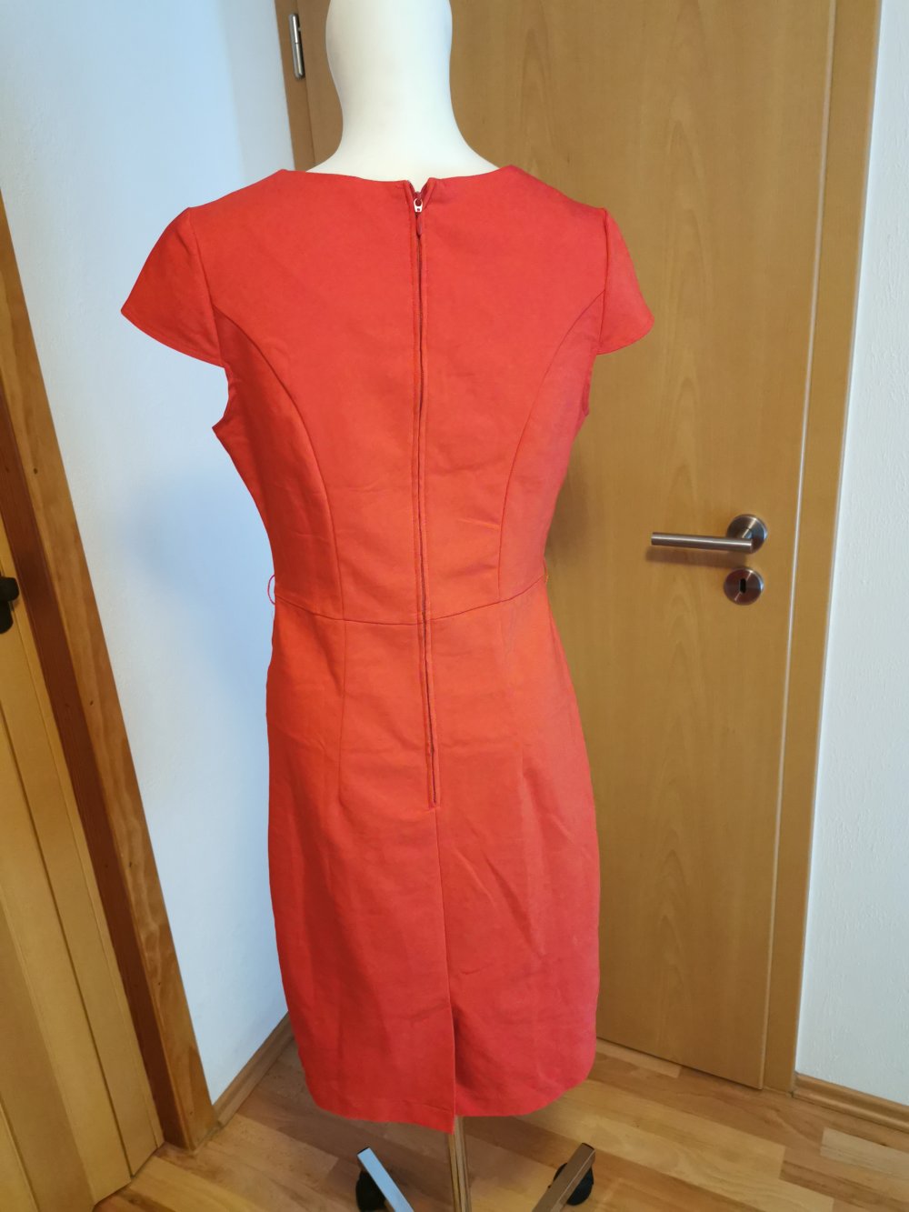  rotes Damen- Business- Kleid, von „Orsay“, Gr. 38
