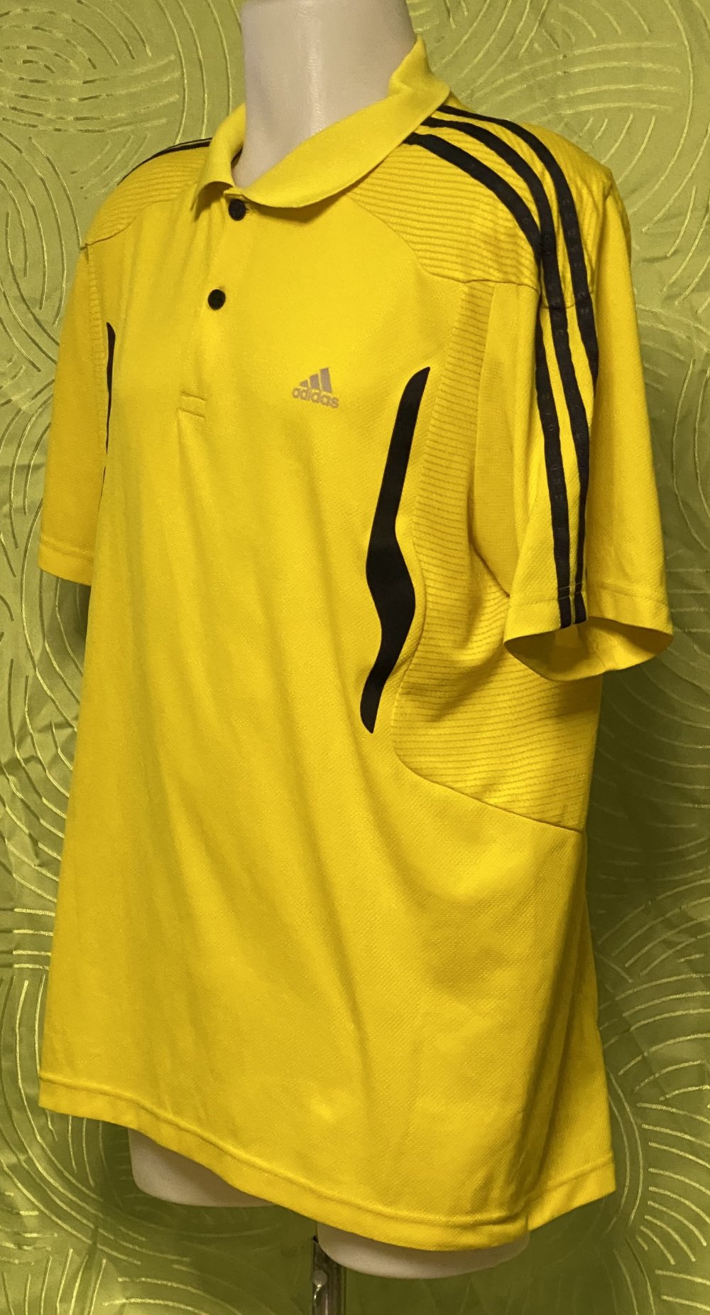 Adidas Herren T-Shirt in der Größe L  im guten Zustand