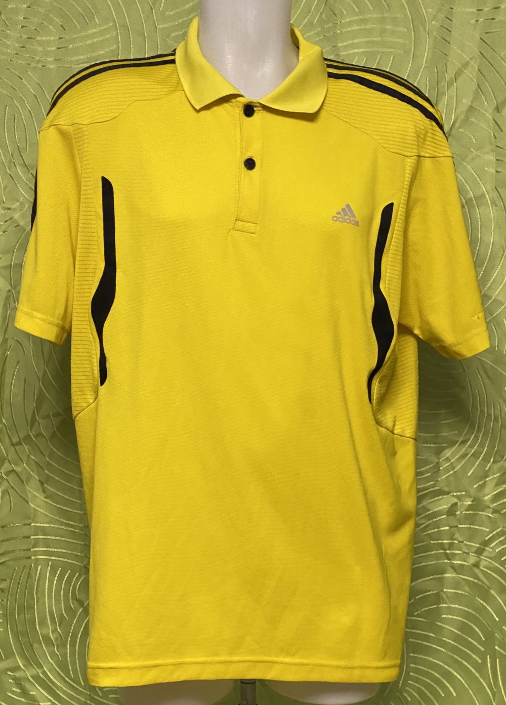 Adidas Herren T-Shirt in der Größe L  im guten Zustand