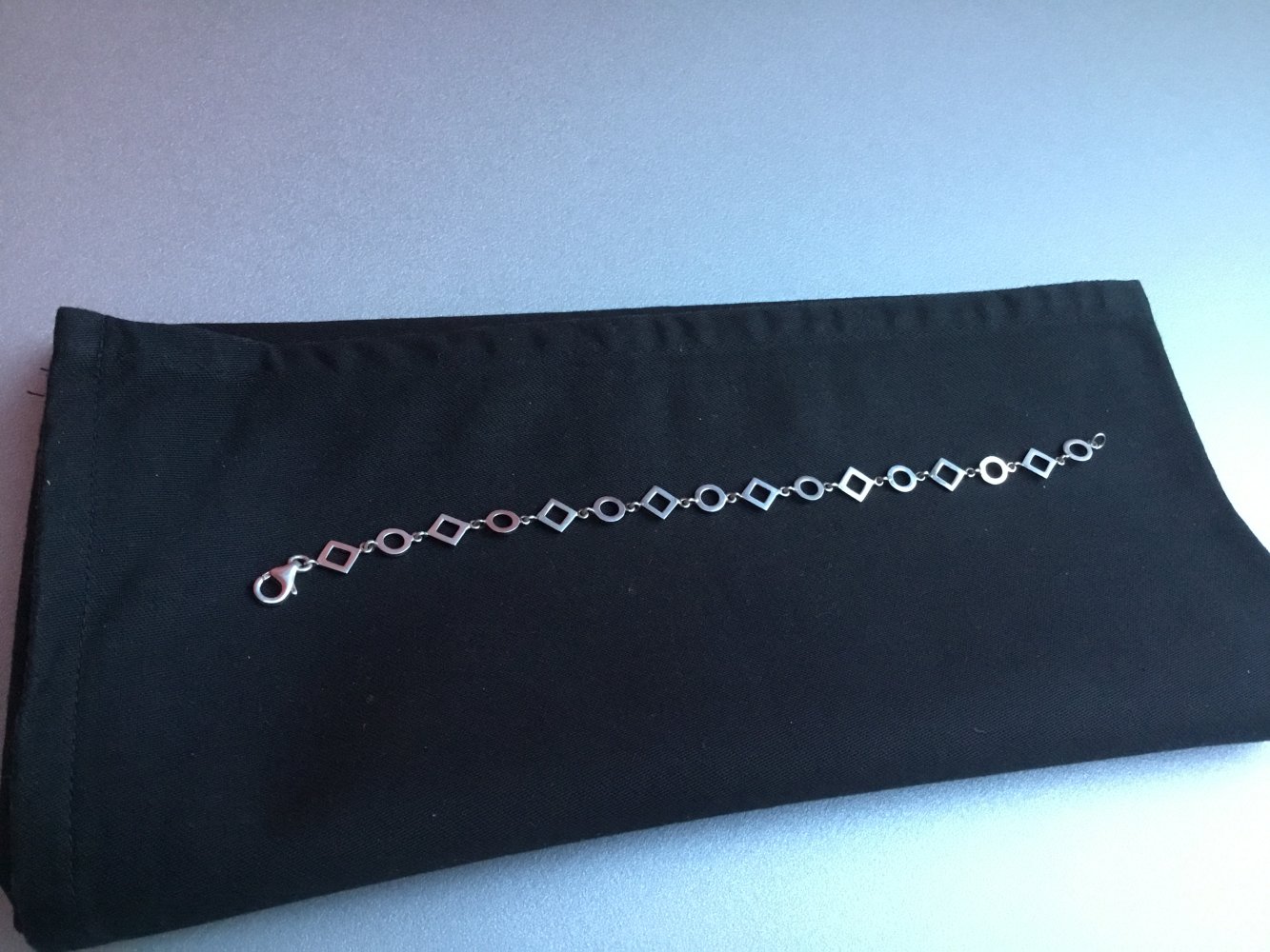 Armband - Armschmuck - Schmuck - das etwas andere Armband !!!