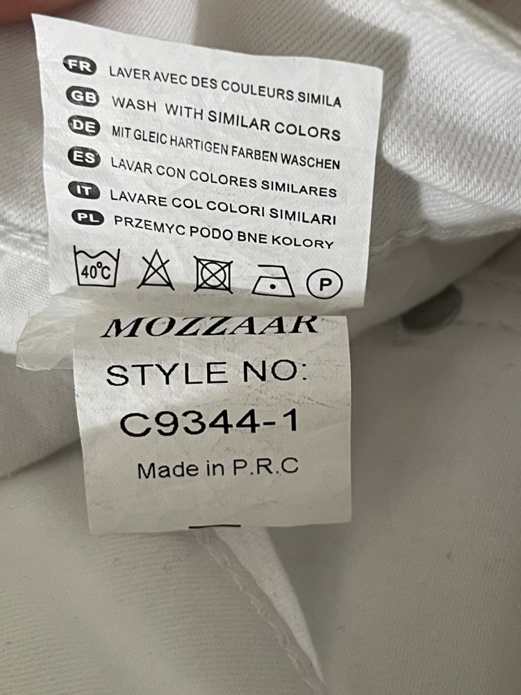 Ausgefallene Jeanshose mit Strass- Größe XS