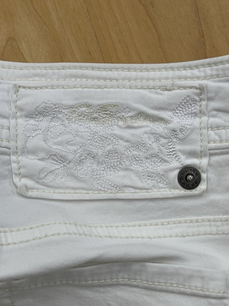 QS by s. Oliver Shorts - Größe 34