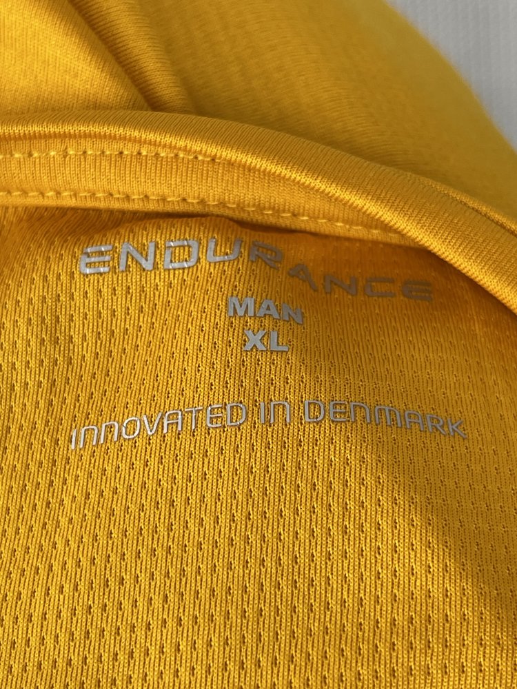 Endurance Sportshirt - Größe XL